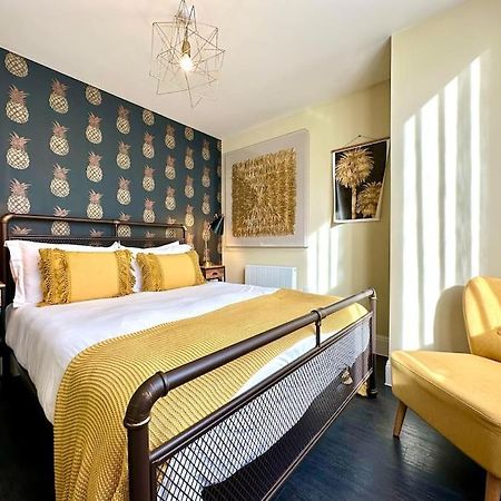 Designer Apartment Inc Free Parking & Fast Wifi 1 Minute Walk To Poole Quay - Great Location - Free Parking - Fast Wifi - Smart Tv - Newly Decorated - Sleeps Up To 2! Close To Poole & Bournemouth & Sandbanks Exteriör bild